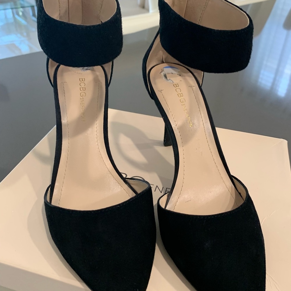 Black shoe